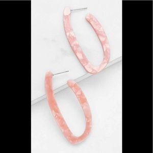 Pink lightweight oblong / oval hoop earrings NWOT